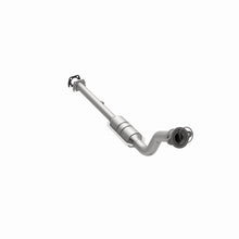 Load image into Gallery viewer, MagnaFlow Direct Fit Catalytic Converter 98-01 GM MidSize 3.1L