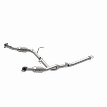 Load image into Gallery viewer, MagnaFlow DF Cat. Conv3/04-05 Ford Explorer 4.0L / 3/04-05 Mercury Mountaineer Y-Pipe Assembly