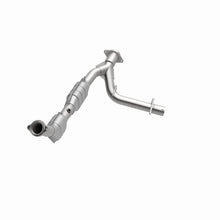 Load image into Gallery viewer, MagnaFlow Direct Fit Catalytic Converter 03-04 Exped Passenger Side 4.6L