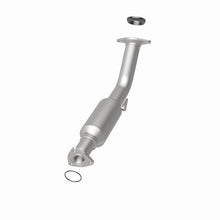 Load image into Gallery viewer, MagnaFlow Direct Fit Catalytic Converter 02-05 Honda Civic SI 2.0L