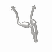 Load image into Gallery viewer, MagnaFlow Direct Fit Catalytic Converter 04 Jeep Grand Cherokee 4.7L