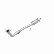 Load image into Gallery viewer, MagnaFlow Direct Fit Catalytic Converter 97-01 Toyota Camry 2.2L