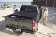 Load image into Gallery viewer, Roll-N-Lock 08-16 Ford F-250/F-350 Super Duty 80-1/4in E-Series Retractable Tonneau Cover