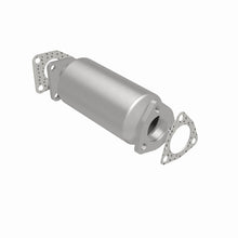 Load image into Gallery viewer, MagnaFlow Direct Fit Catalytic Converter Honda 80 87