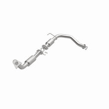 Load image into Gallery viewer, MagnaFlow Direct Fit Catalytic Converter 08-15 Toyota Sequoia