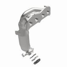 Load image into Gallery viewer, MagnaFlow Direct Fit Catalytic Converter 04-05 Toyota RAV4 2.4L