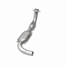 Load image into Gallery viewer, MagnaFlow Direct Fit Catalytic Converter 99-00 Ford F-150 4.6L