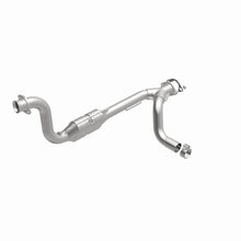 Load image into Gallery viewer, MagnaFlow Direct Fit Catalytic Converter 07-09 Chrysler/Dodge Aspen/Durango 5.7L Passenger Side