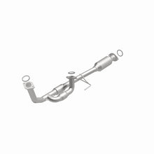 Load image into Gallery viewer, MagnaFlow Direct Fit Catalytic Converter California Grade CARB Compliant 95-97 Toyota Avalon