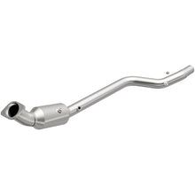 Load image into Gallery viewer, MagnaFlow DF Catalytic Conv 05-07 Chrysler 300 P/S / 06-07 Dodge Charger P/S / 05-07 Magnum P/S