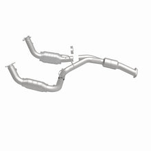 Load image into Gallery viewer, MagnaFlow Direct Fit Catalytic Converter 11-13 Chev Silverado 2500 HD/3500 HD 6.0L