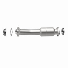 Load image into Gallery viewer, MagnaFlow Direct Fit Catalytic Converter 11-15 Sienna 3.5 Underbody