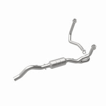 Load image into Gallery viewer, MagnaFlow Direct Fit Catalytic Converter California Grade 00-01 Dodge Durango 5.9L