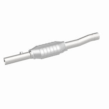 Load image into Gallery viewer, MagnaFlow Direct Fit Catalytic Converter 99-01 Grand Cherokee 4.0L