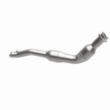 Load image into Gallery viewer, MagnaFlow Direct Fit Catalytic Converter 2014-2016 Land Rover LR4 V6 3 OEM Underbody