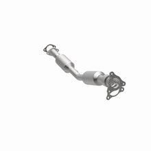Load image into Gallery viewer, MagnaFlow DF Cat Conv 05-07 Chevy Cobalt/06-07 HHR/07 Pontiac G5/05-07 Saturn Ion/06-07 Ion-2/Ion-3