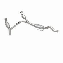 Load image into Gallery viewer, MagnaFlow Direct Fit Catalytic Converter 01-03 Dakota 3.9/5.9L