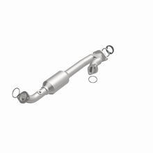 Load image into Gallery viewer, MagnaFlow Direct Fit Catalytic Converter 05-07 4-Run/FJ P/S rr OEM