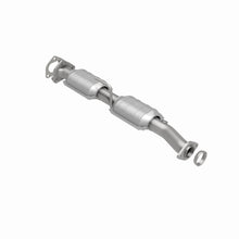 Load image into Gallery viewer, MagnaFlow Direct Fit Catalytic Converter 98-00 Ranger Rear 3.0L/4.0L
