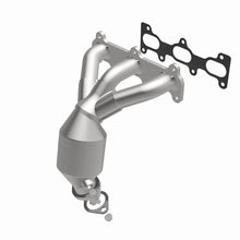 Load image into Gallery viewer, MagnaFlow Direct Fit Catalytic Converter 02-06 Hyundai Sonata 2.7L