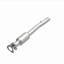 Load image into Gallery viewer, MagnaFlow Direct Fit Catalytic Converter 2000-2002 Ford E-150/E-250/E-350 Ecoline/Super Duty