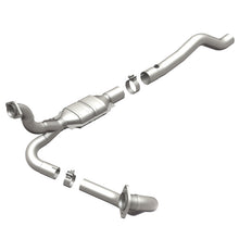 Load image into Gallery viewer, MagnaFlow Direct Fit Catalytic Converter 2003 Ram 1500 5.7 2WD