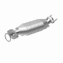 Load image into Gallery viewer, MagnaFlow Direct Fit Catalytic Converter 05-07 Ford Freestyle 3.0L