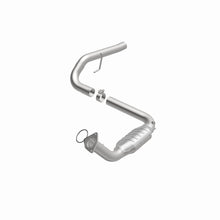Load image into Gallery viewer, MagnaFlow Direct Fit Catalytic Conv 02-06 Cadillac Escalade / 02-06 GM Yukon (Inc Denali) 6.0L D/S