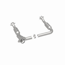 Load image into Gallery viewer, MagnaFlow DF Catalytic Conv 06-09 Ford Explorer 4.6L Y-Pipe Assy/07-09 Explorer Sport Trac 4.6L