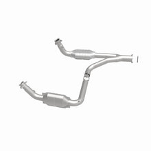 Load image into Gallery viewer, MagnaFlow DF Cat Conv 07-09 Chevrolet/GMC Silverado/Sierra 2500 HD 6.0L Y-Pipe Assy excludes Classic