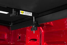 Load image into Gallery viewer, Tonno Pro 16-22 Toyota Tacoma 5ft Fleetside Hard Fold Tonneau Cover