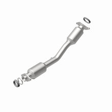 Load image into Gallery viewer, MagnaFlow Direct Fit Catalytic Converter 2009-2013 Cube 1.8 L Underbody