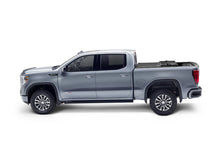 Load image into Gallery viewer, UnderCover 20-21 Jeep Gladiator 5ft Triad Bed Cover