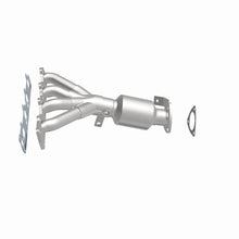 Load image into Gallery viewer, MagnaFlow Direct Fit Catalytic Converter 04-05 Chevrolet Malibu/Classic 2.2L (CA Emissions)