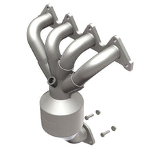 Load image into Gallery viewer, MagnaFlow Direct Fit Catalytic Converter 10-11 Hyundai Accent 1.6L