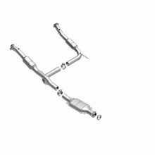 Load image into Gallery viewer, MagnaFlow Direct Fit Catalytic Converter Explorer 02-04 4.6L OEM