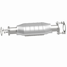 Load image into Gallery viewer, MagnaFlow Direct Fit Catalytic Converter 05-10 Kia Sportage 2.7L