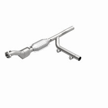 Load image into Gallery viewer, MagnaFlow Direct Fit Catalytic Converter F150/F250 97-98 4.6L PS 4wd