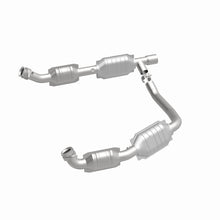 Load image into Gallery viewer, MagnaFlow Direct Fit Catalytic Converter Ford E350 Van 06 5.4L OEM