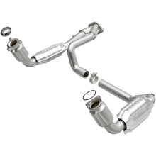 Load image into Gallery viewer, MagnaFlow DF Cat Conv Chevy/GMC Avalanche/Sierra/Silverado/Suburban/Yukon XL 1500 / Tahoe/Yukon 5.3L