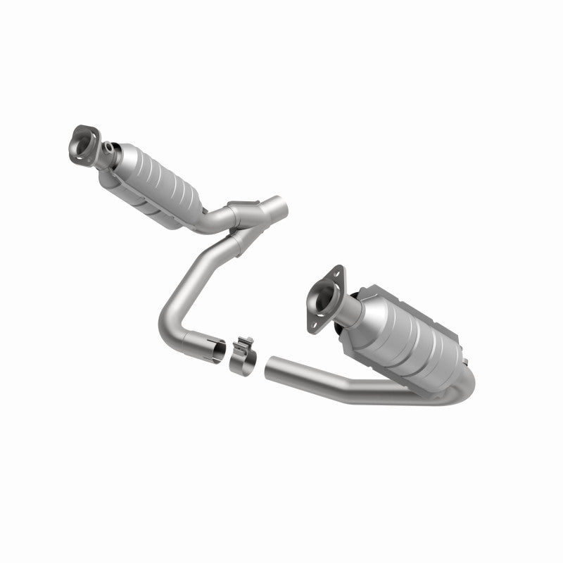 MagnaFlow 06 Mitsubishi Raider Direct Fit Catalytic Converter (California)