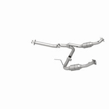 Load image into Gallery viewer, MagnaFlow DF Cat. Conv3/04-05 Ford Explorer 4.0L / 3/04-05 Mercury Mountaineer Y-Pipe Assembly