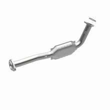Load image into Gallery viewer, MagnaFlow Direct Fit Catalytic Converter 03-06 Hummer H2 6.0L P/S