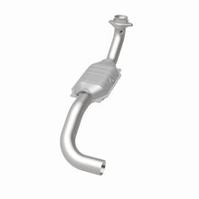 Load image into Gallery viewer, MagnaFlow Direct Fit Catalytic Converter 05 Expedition D/S 5.4 OEM