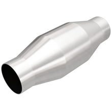 Load image into Gallery viewer, MagnaFlow Universal Catalytic Converter 2.50inch Long Body Spun