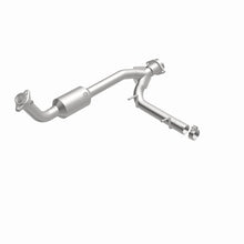 Load image into Gallery viewer, MagnaFlow Direct Fit Catalytic Converter 05-06 Lincoln Navigator 5.4L w/ 3in Main Piping