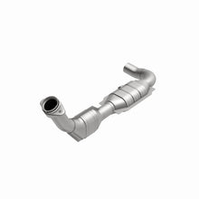 Load image into Gallery viewer, MagnaFlow Direct Fit Catalytic Converter 99-00 Ford F-150 4.6L