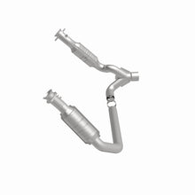 Load image into Gallery viewer, MagnaFlow Direct Fit Catalytic Converter 09-13 Dodge Ram 1500 Pickup 4.7L