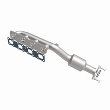 Load image into Gallery viewer, MagnaFlow Direct Fit Catalytic Converter 07 Titan 5.6L P/S manif OEM