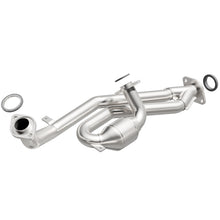 Load image into Gallery viewer, MagnaFlow Direct Fit Catalytic Converter 01-03 Toyota Sienna 3.0L fr